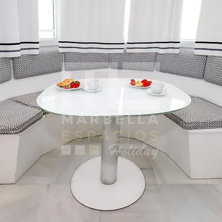 House 133 Second Line Apartament Marbella