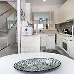 House 133 Second Line Apartamento