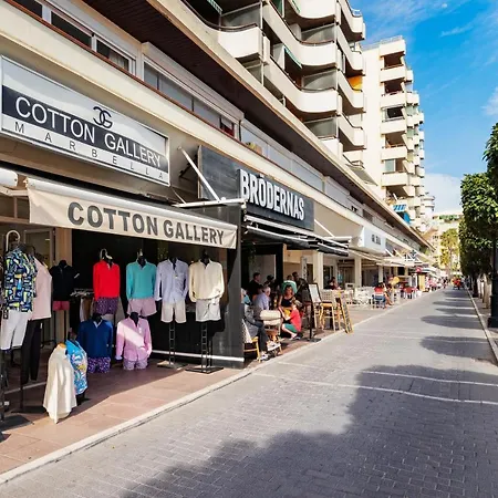 House 133 Second Line アパート *